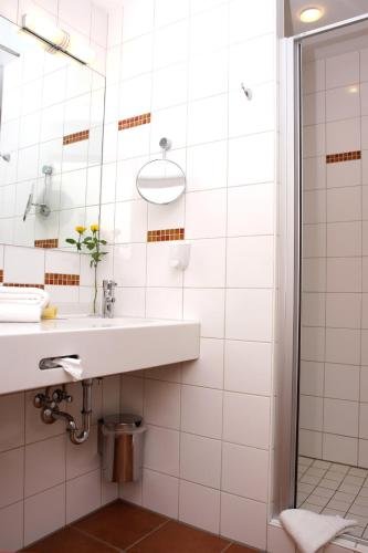 Фото Hotel Rhein-Ruhr