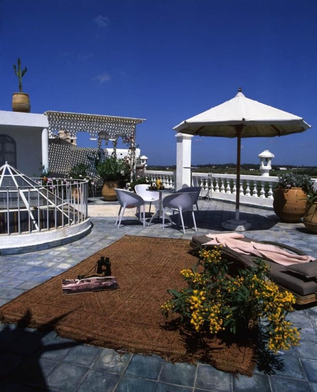 Фото отеля 1