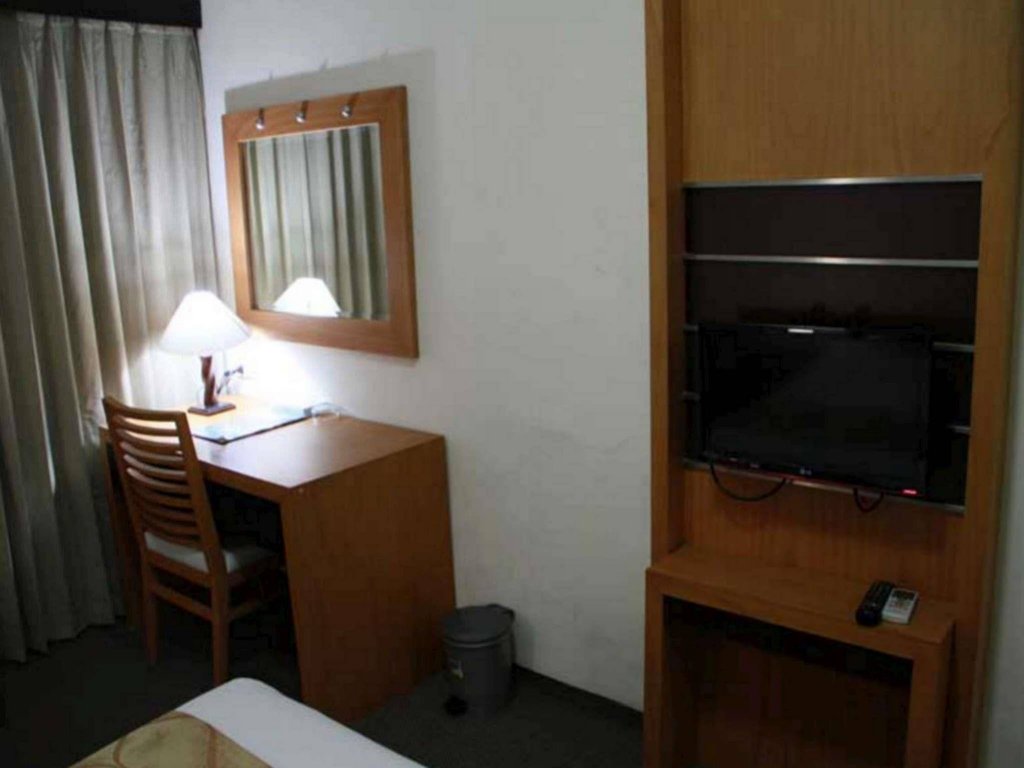 Фото Mega Matra Hotel