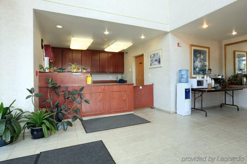 Фото Americas Best Value Inn Edmonds Seattle N