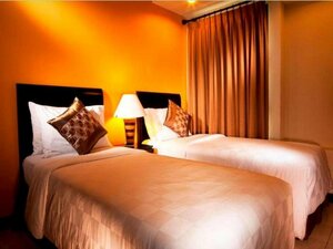 Grand Tropic Suites Hotel (Jakarta, Letjen S Parman), hotel