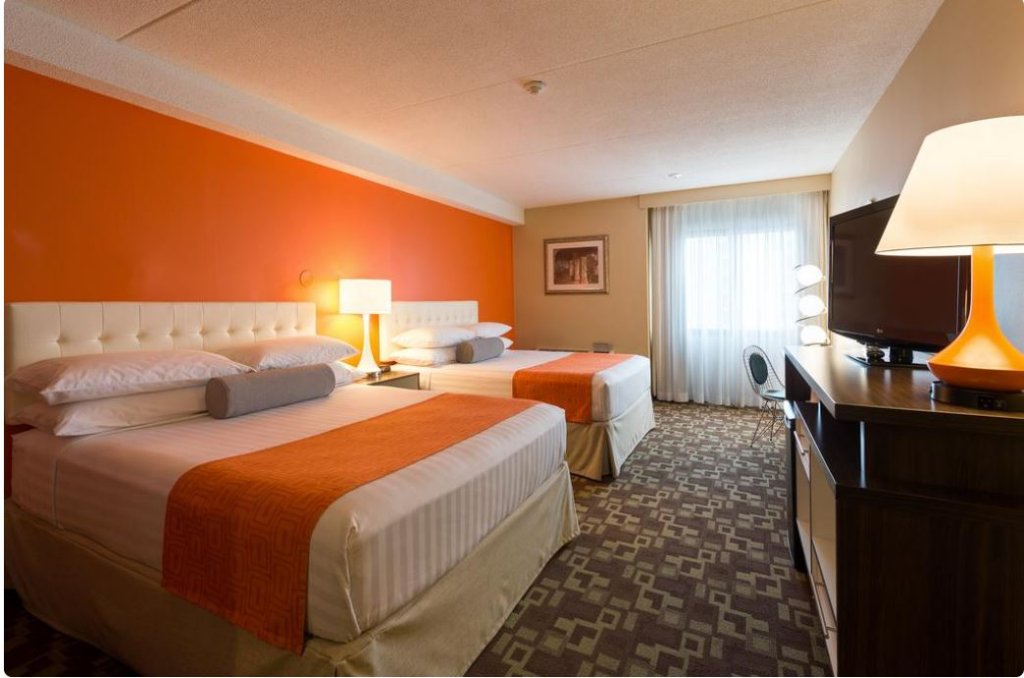 Фото Howard Johnson Plaza by Wyndham by the Falls Niagara Falls