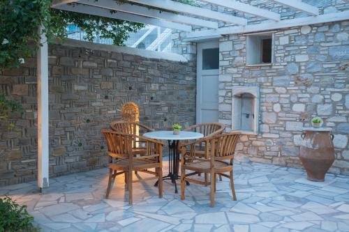 Фото Louiza Hotel