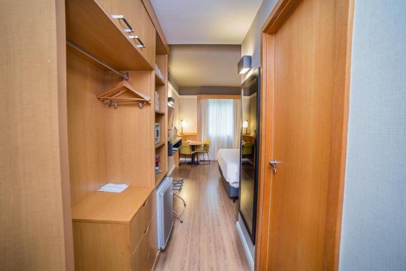 Фото Bristol Santo André Hotel