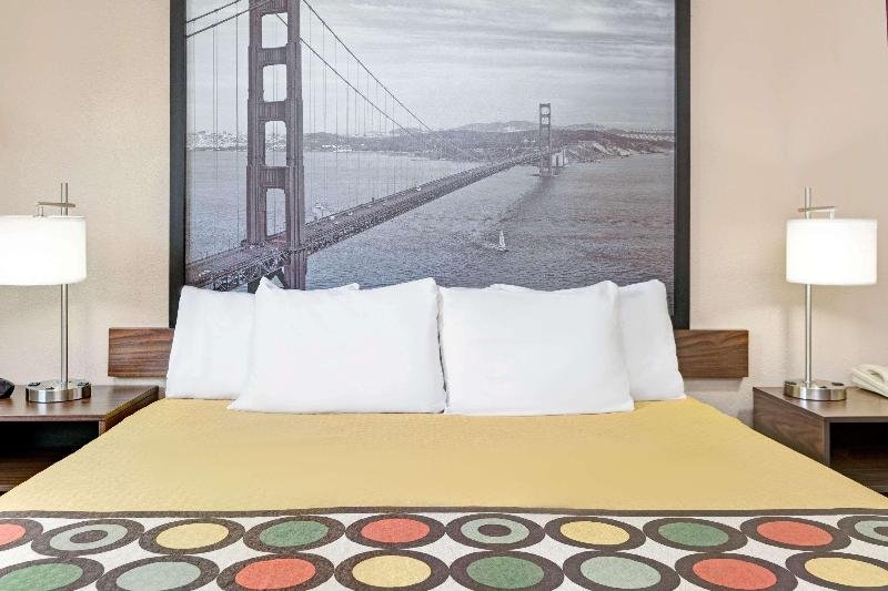 Фото Comfort Inn Gilroy