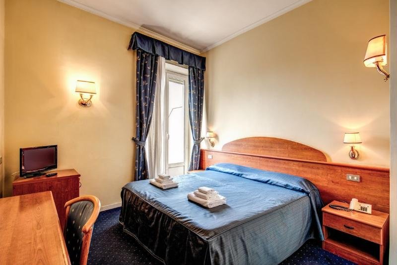 Фото Hotel Laura