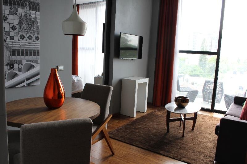 Фото Love IT Signature Hotel