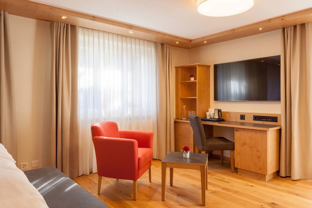 Фото Отель La Couronne Hotel & Spa