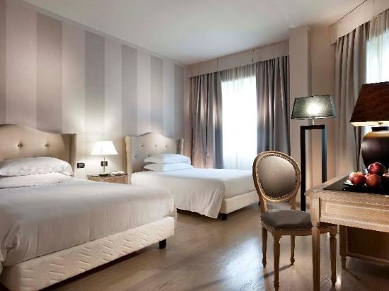 Фото Ambasciatori Hotel