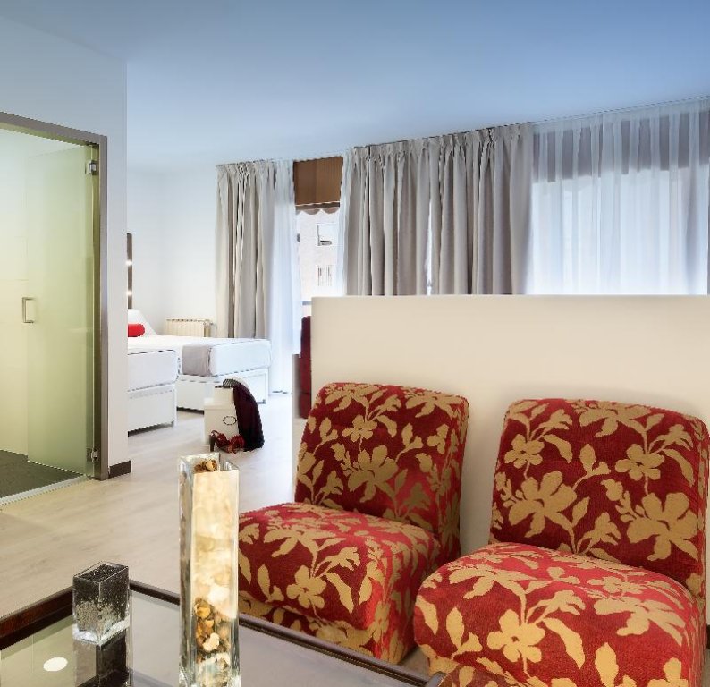 Фото Roisa Hostal Boutique