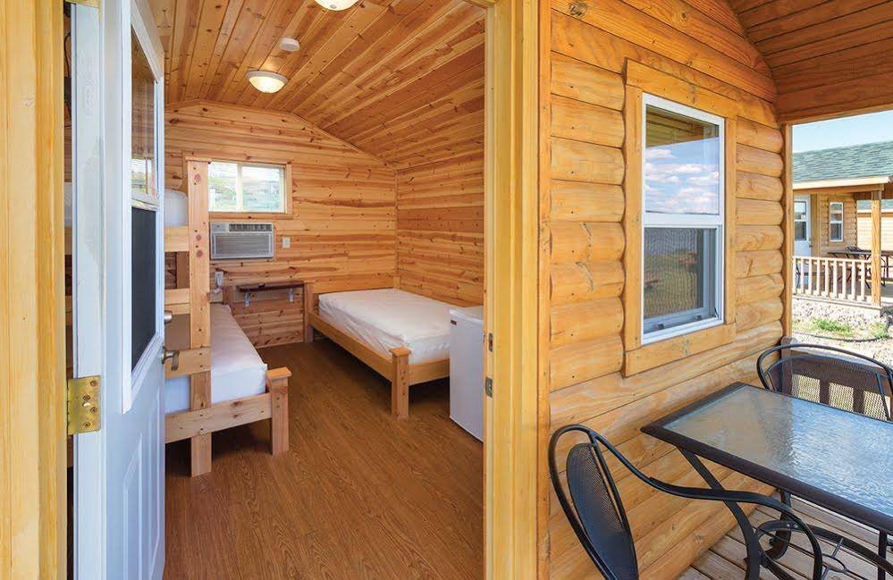 Фото Arrowwood Resort at Cedar Shore