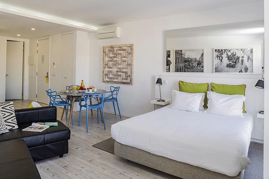 Фото Hello Lisbon Rossio Collection Apartments