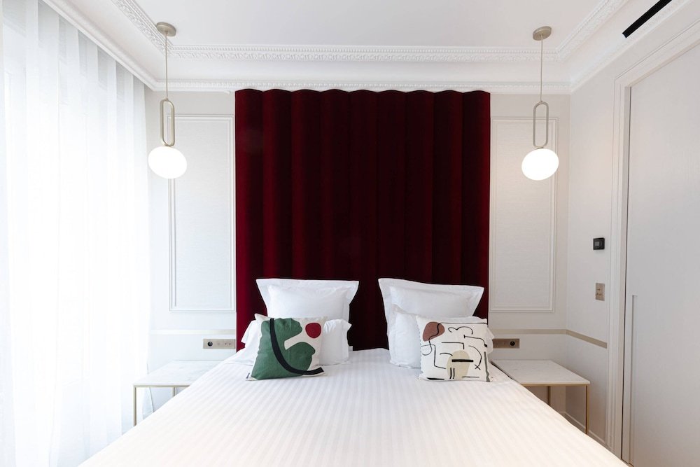 Фото HighStay - Champs Elysées - Serviced Apartments