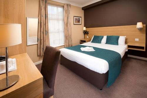 Фото The Burlington Hotel