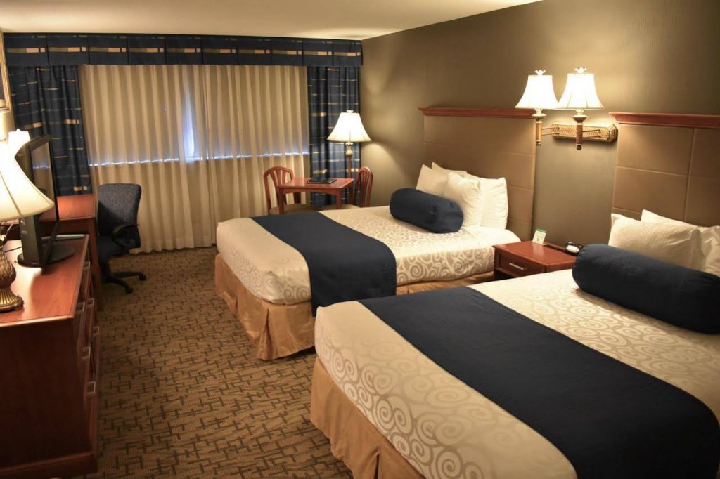 Фото Comfort Inn & Suites Downtown Tacoma