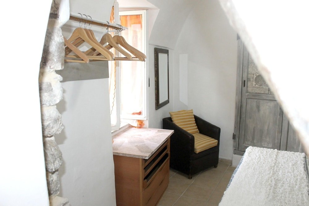 Фото Apartment With one Bedroom in Itri, With Wonderful Mountain View and Furnished Terrace - Near the Beach