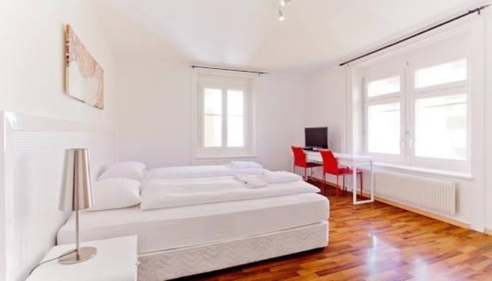 Фото Luxury Apartments by Livingdowntown