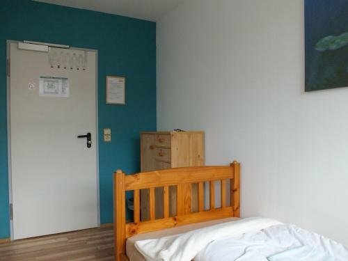 Гостиница Max Hostel в Бонне