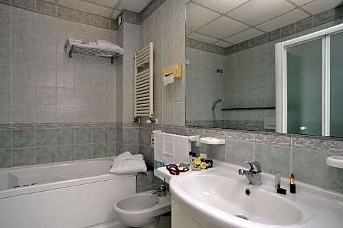 Фото Hotel De France