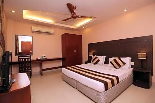 Фото Hotel Kyron