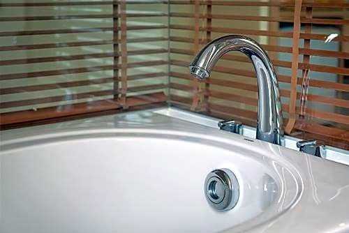 Фото C Central Hotel