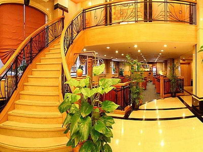 Фото Golden Tulip Bund New Asia