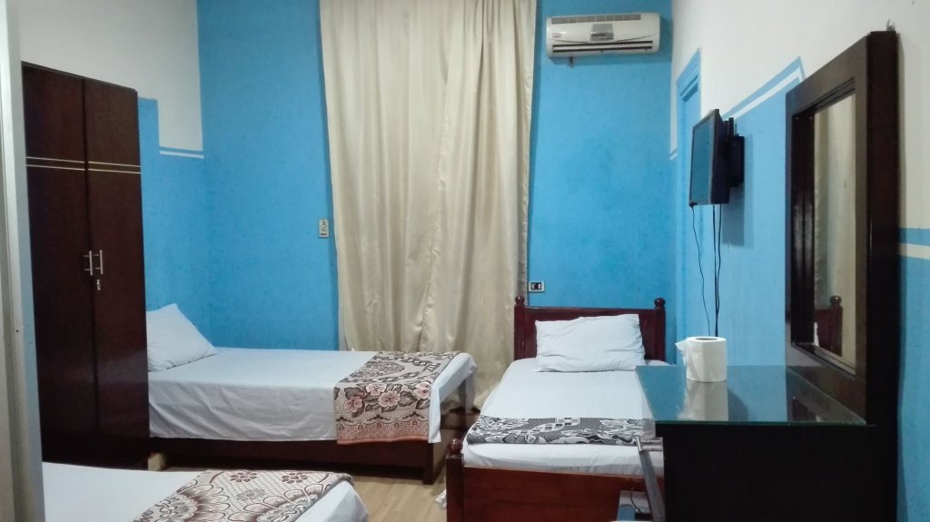 Фото The Emerald Hostel