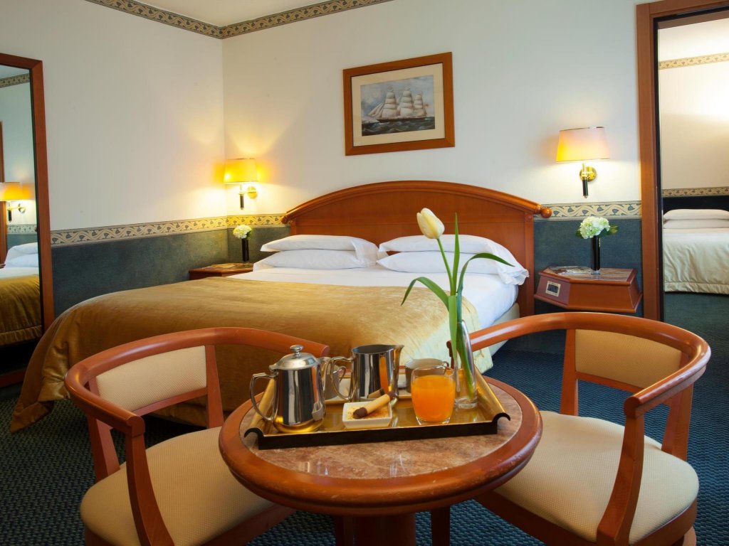 Фото Starhotels Vespucci