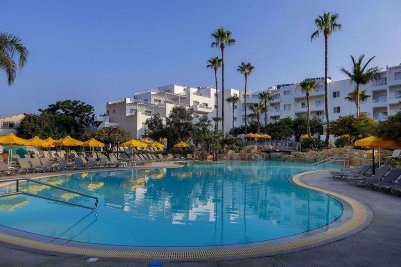 Фото Mayfair Gardens