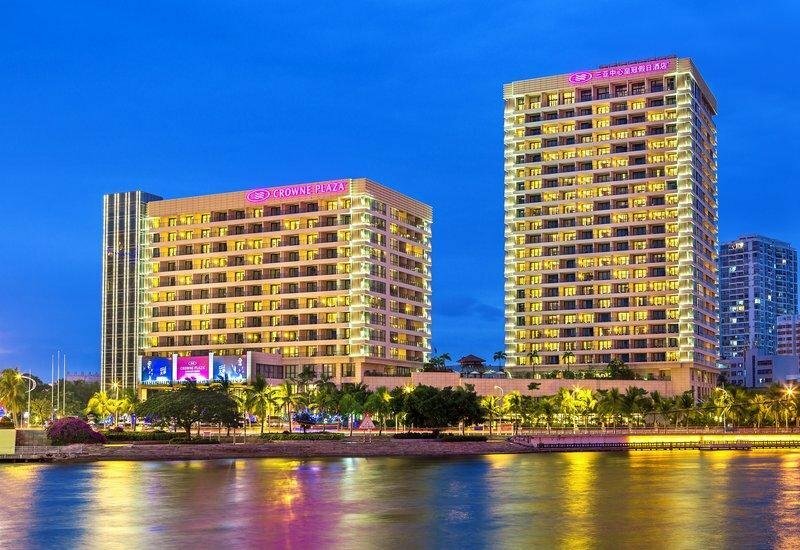 Гостиница Crowne Plaza Sanya City Center в Санье