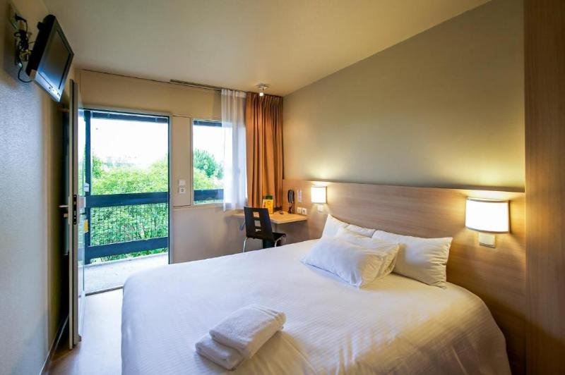 Фото The Originals Access, Hôtel Bordeaux Aéroport