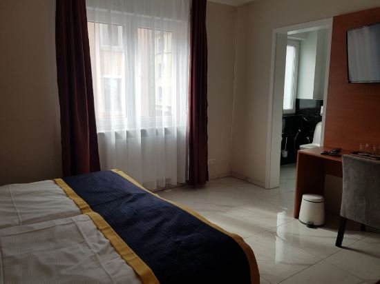 Фото Hotel Emiliana am Bahnhof