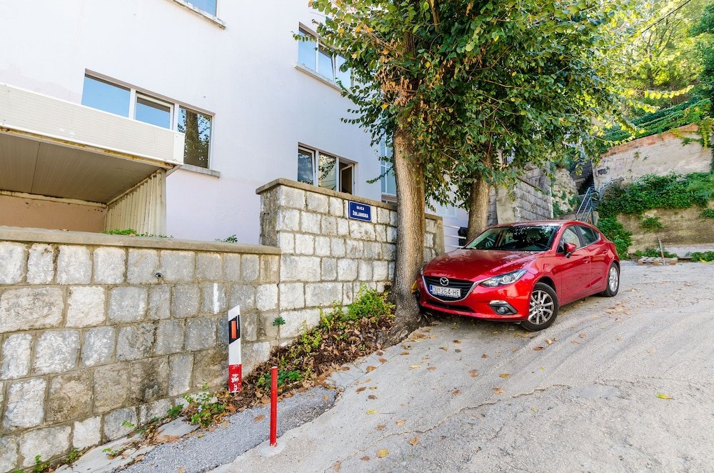 Фото Apartments Ljubimir