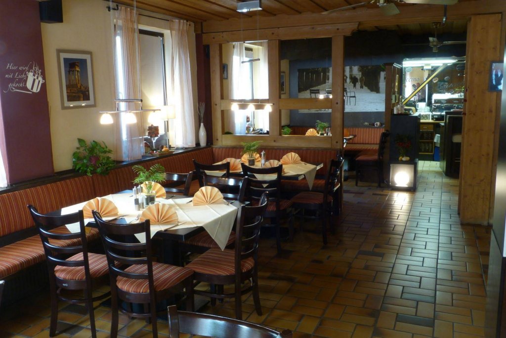 Фото Hotel Goldener Hirsch