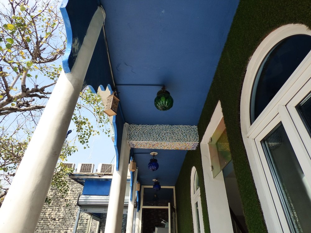 Фото Maya Hotel & Restaurant