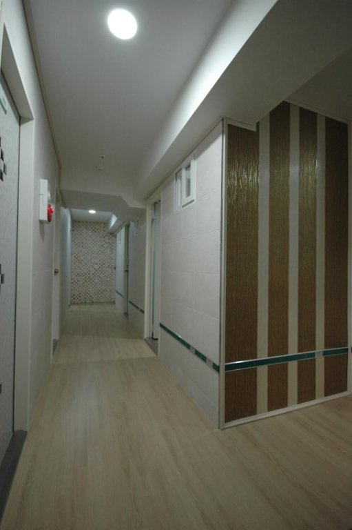 Фото LotteTower Rainbow House