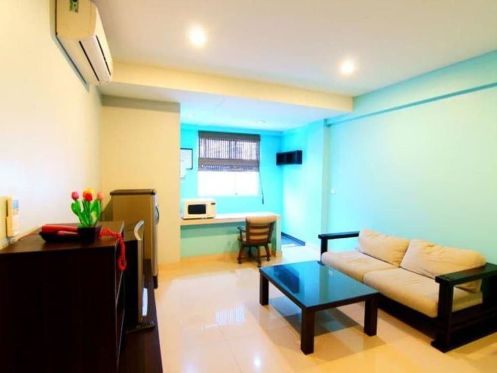 Фото Ananya Residence Service Apartment
