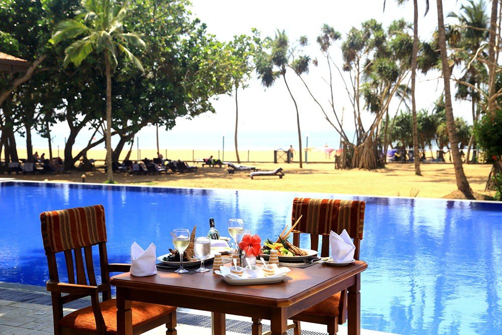 Фото Hibiscus Beach Hotel & Villas