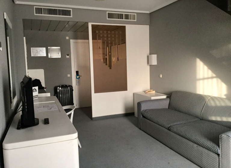 Фото Hotel Ilunion Alcora Sevilla