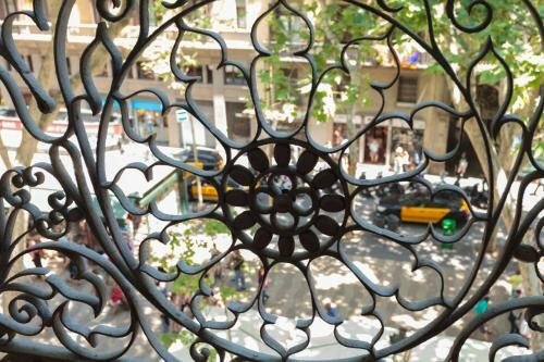 Хостел Hostal Benidorm в Барселоне