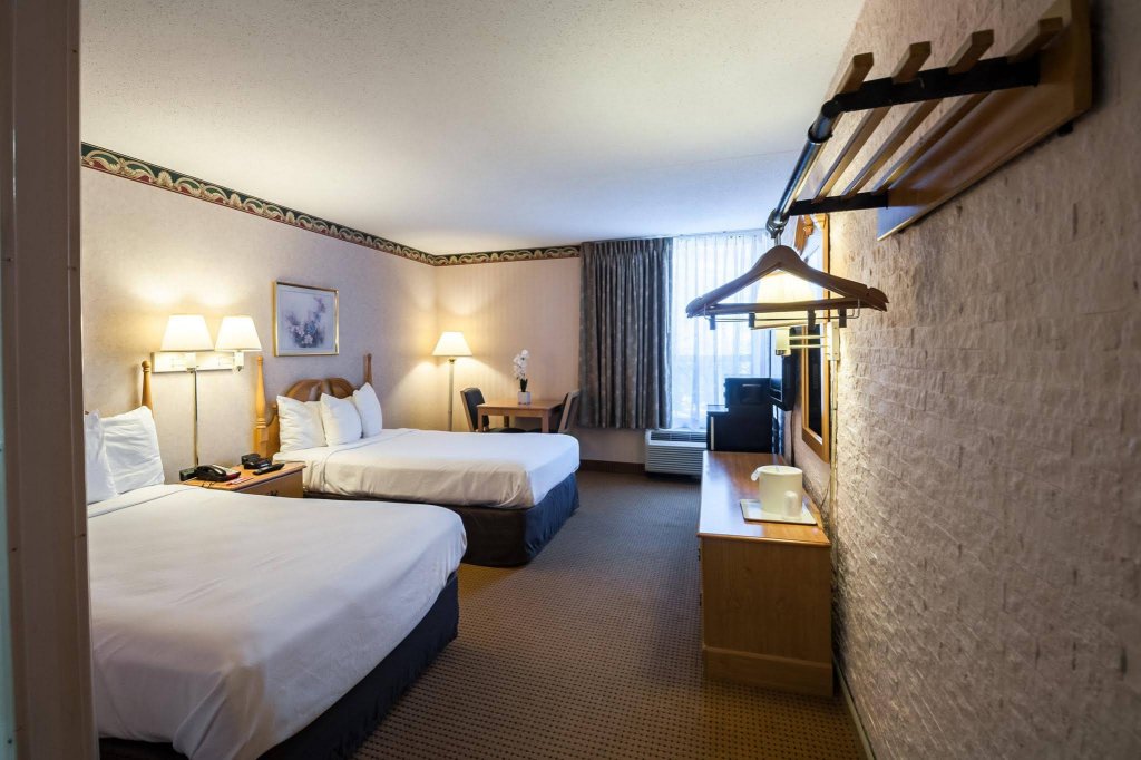 Фото Econo Lodge Metro