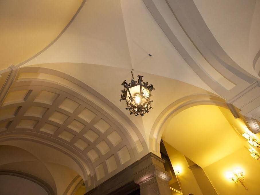 Фото Hotel California