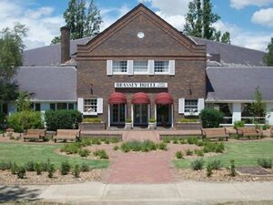 Гостиница Brassey Hotel