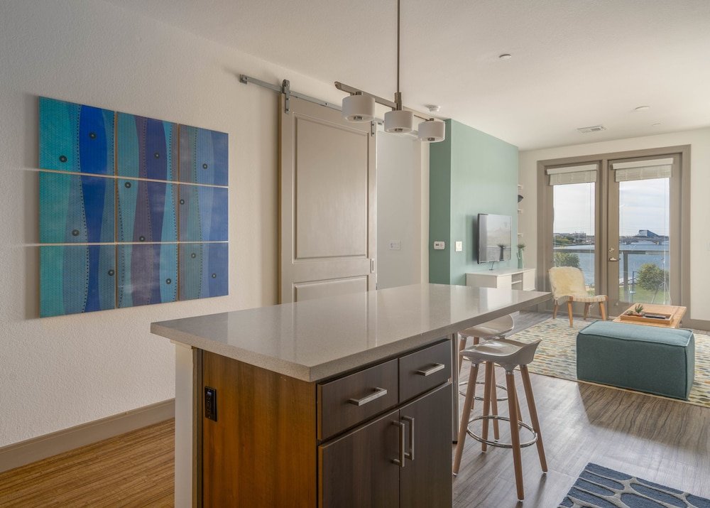 Фото Luxe Tempe Apartments by WanderJaunt