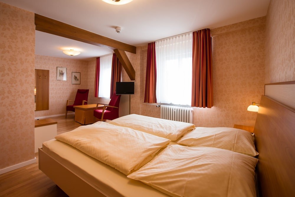 Фото Hotel-Gasthof Goldener Greifen