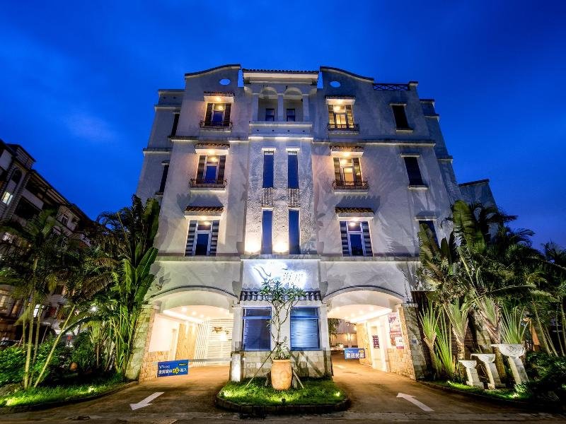 Фото отеля 1