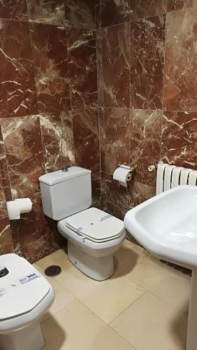 Фото Hotel Restaurante Reina Victoria