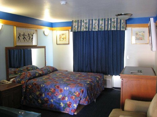 Гостиница Best Inn в Санта-Ане