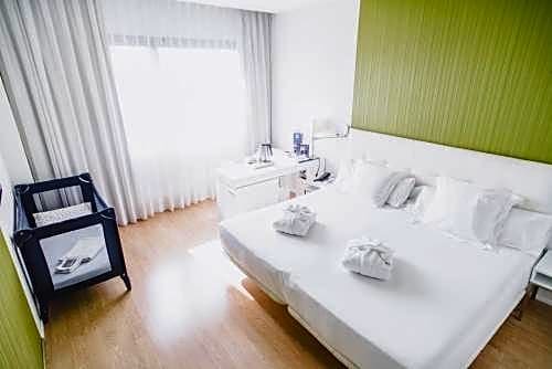 Фото Hotel Zentral Castellana Norte