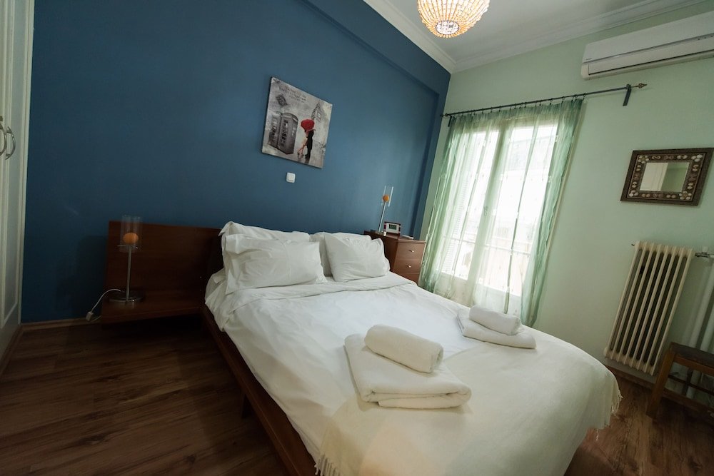 Фото Athinian apartment veikou